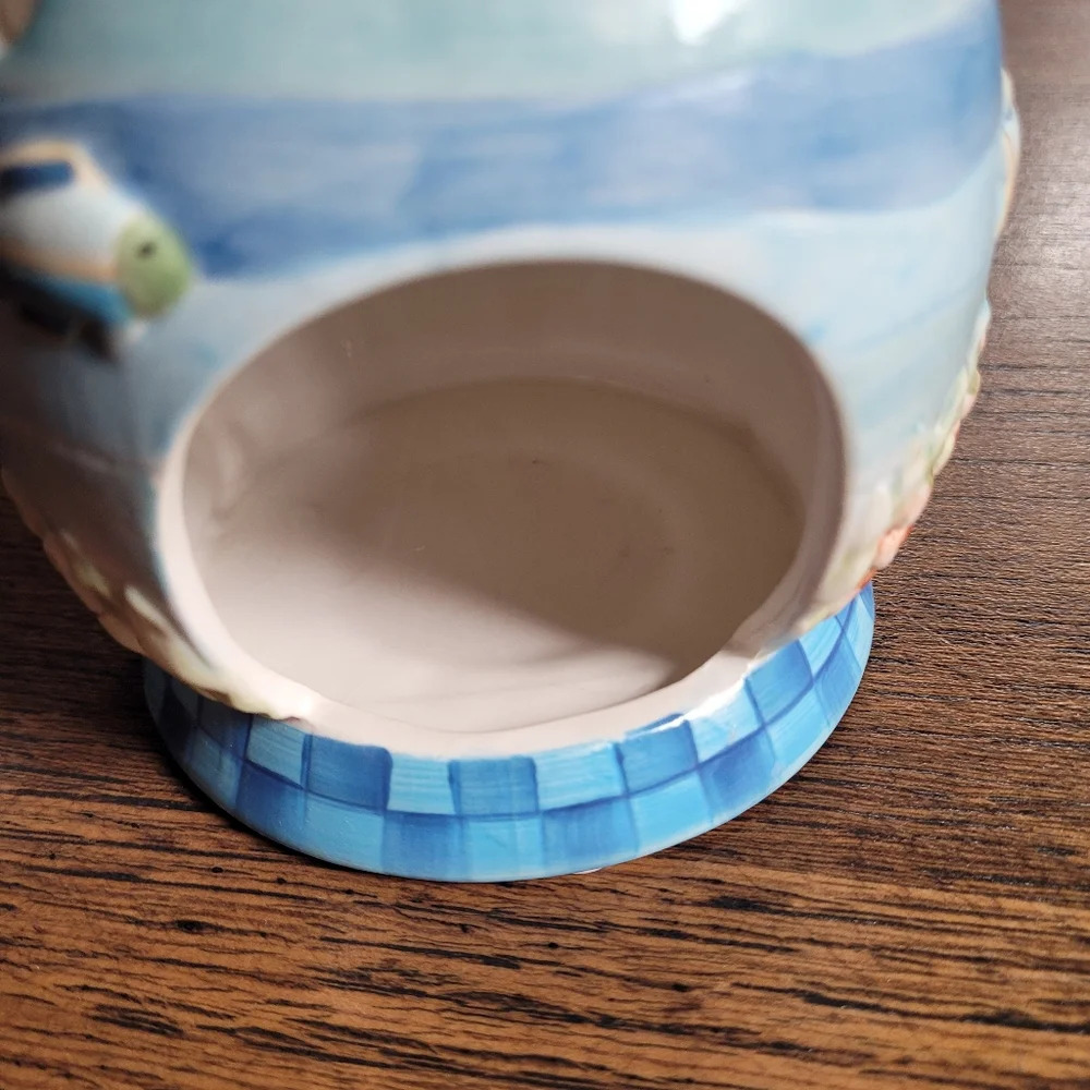 Yankee Candle Ocean Themed Ceramic Tart Candle Wax Burner Teresa Kogurt - Picture 7 of 8